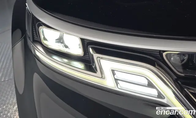 Kia Carnival 2022 2.2 автомат (гидро), миниатюра 8