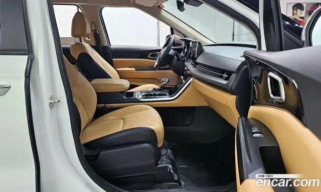 Kia Carnival 2023 3.5 автомат (гидро), миниатюра 11 Kia Carnival 2023 3.5 автомат (гидро), миниатюра 11