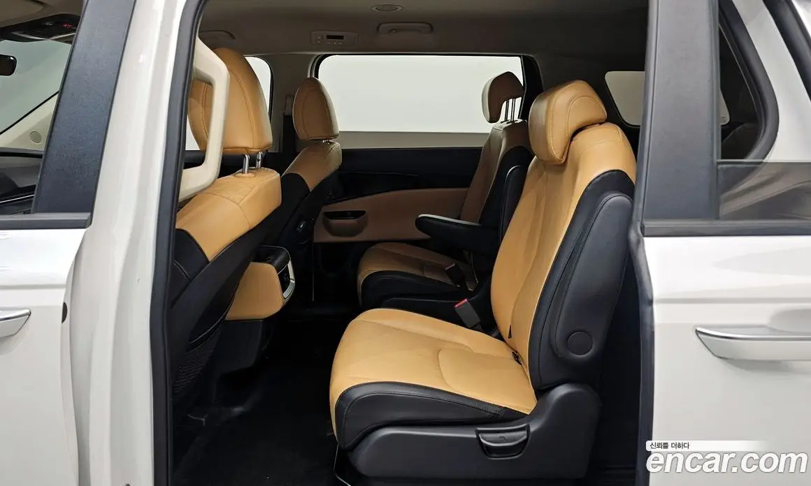 Kia Carnival 2023 3.5 автомат (гидро), фото 12 Kia Carnival 2023 3.5 автомат (гидро), фото 12