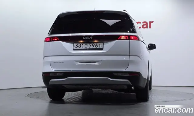 Kia Carnival 2023 3.5 автомат (гидро), миниатюра 4 Kia Carnival 2023 3.5 автомат (гидро), миниатюра 4