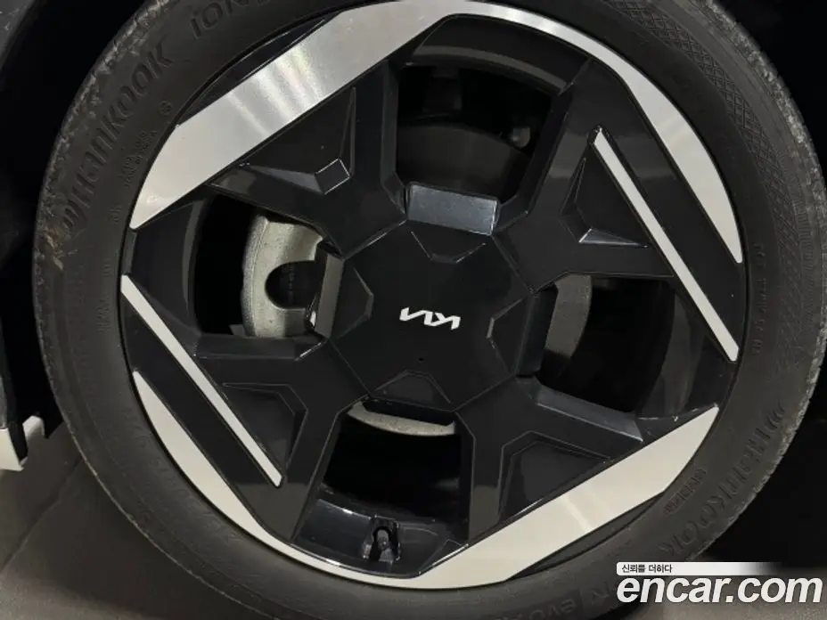 Kia EV4 2025 0.2 автомат (гидро), фото 4 Kia EV4 2025 0.2 автомат (гидро), фото 4