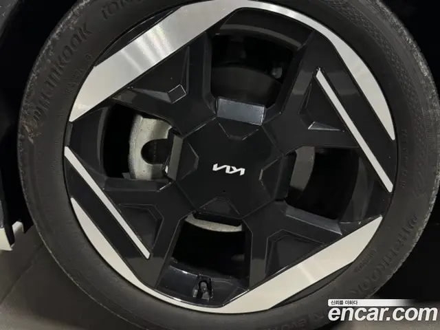 Kia EV4 2025 0.2 автомат (гидро), миниатюра 4 Kia EV4 2025 0.2 автомат (гидро), миниатюра 4
