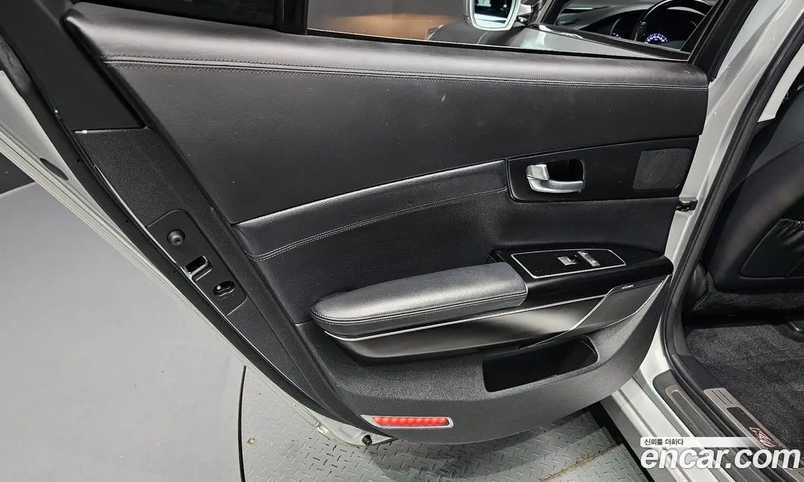 Kia K9 2012 3.3 автомат (гидро), фото 15