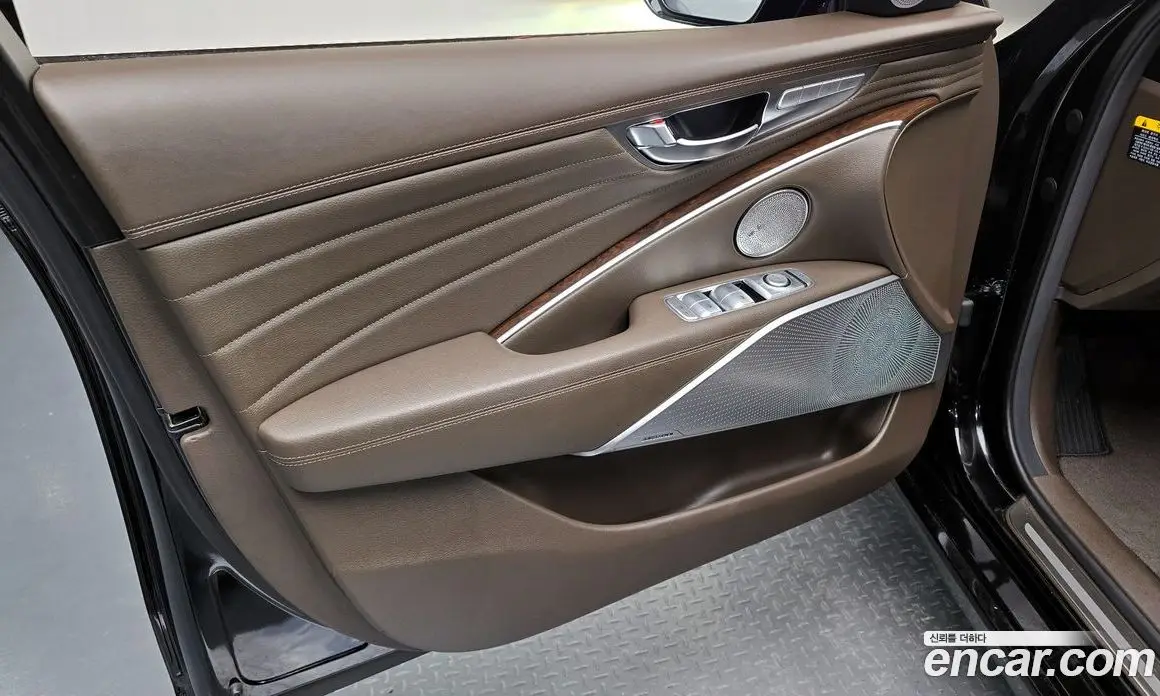 Kia K9 2019 3.8 автомат (гидро), фото 14 Kia K9 2019 3.8 автомат (гидро), фото 14