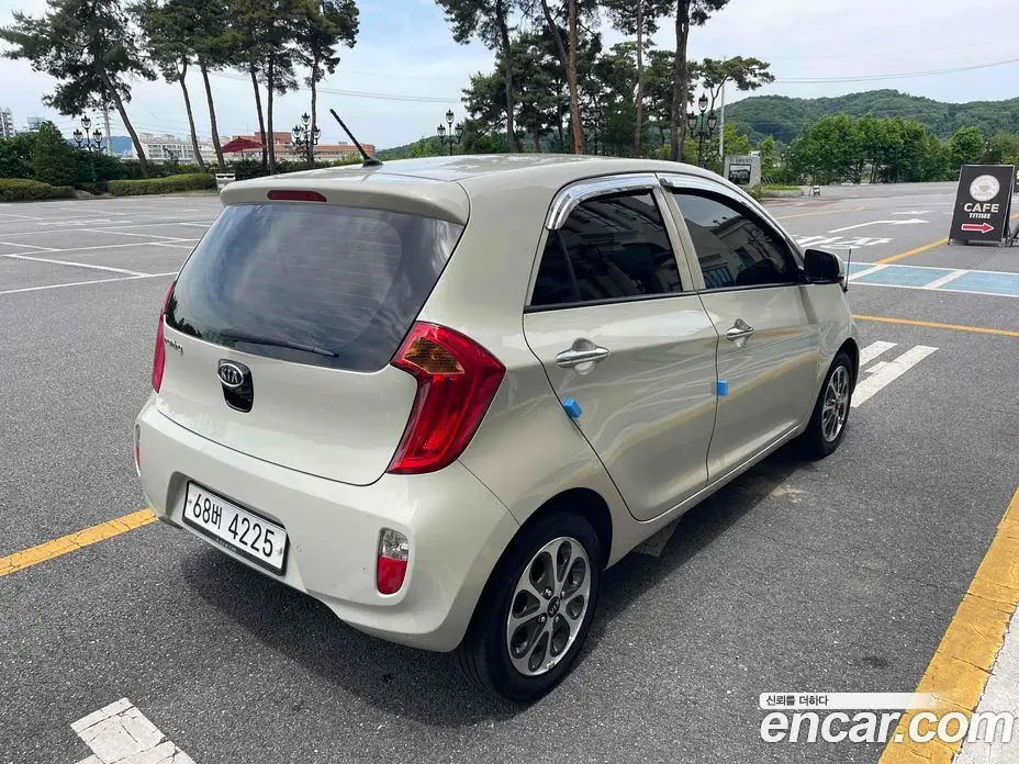 Kia Morning 2012 2.0 автомат (гидро), фото 4