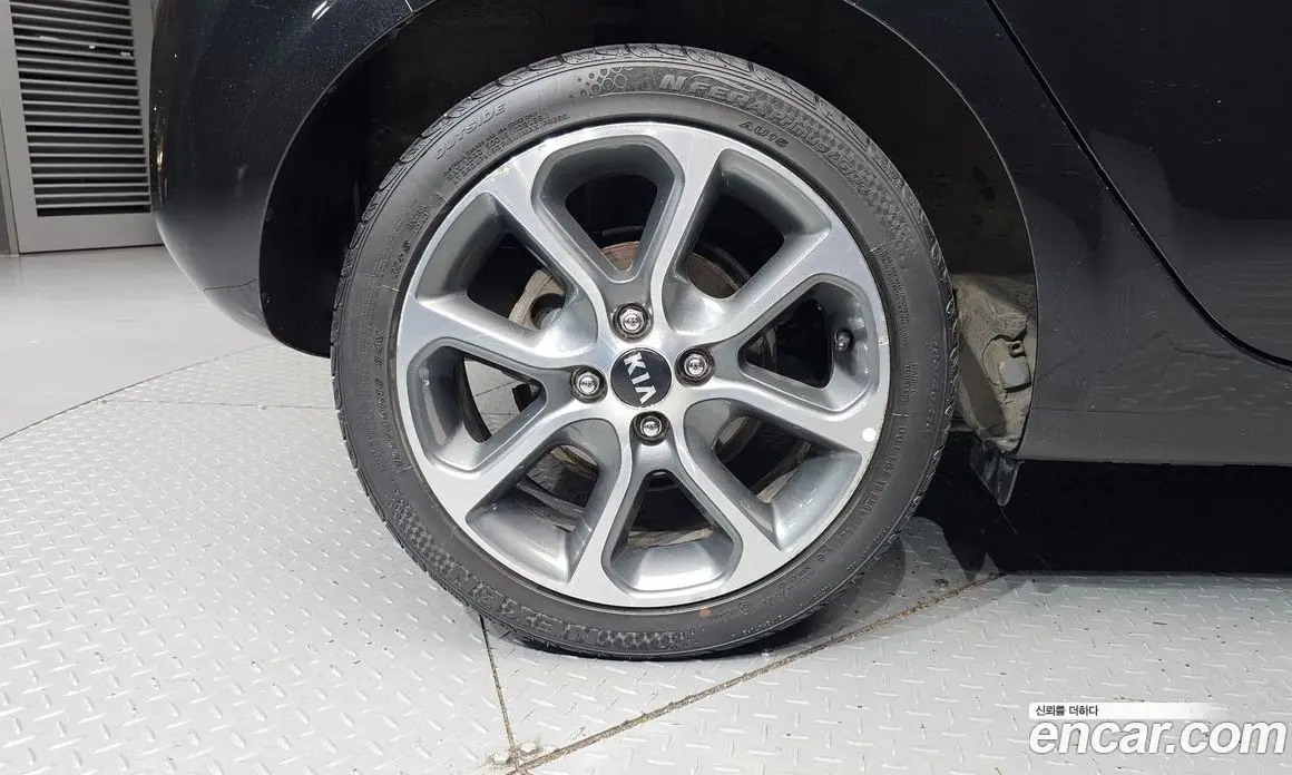 Kia Morning 2017 1.0 автомат (гидро), фото 5