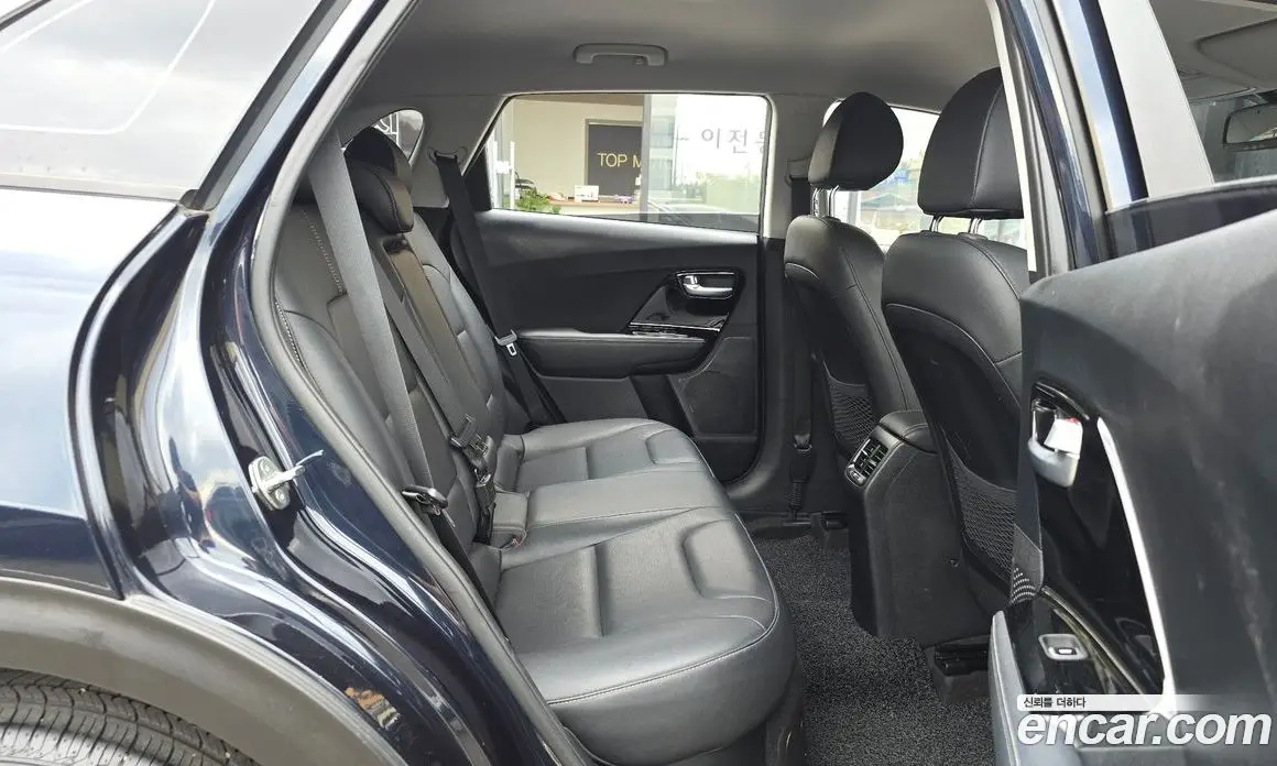 Kia Niro 2017 1.6 автомат (гидро), фото 11 Kia Niro 2017 1.6 автомат (гидро), фото 11