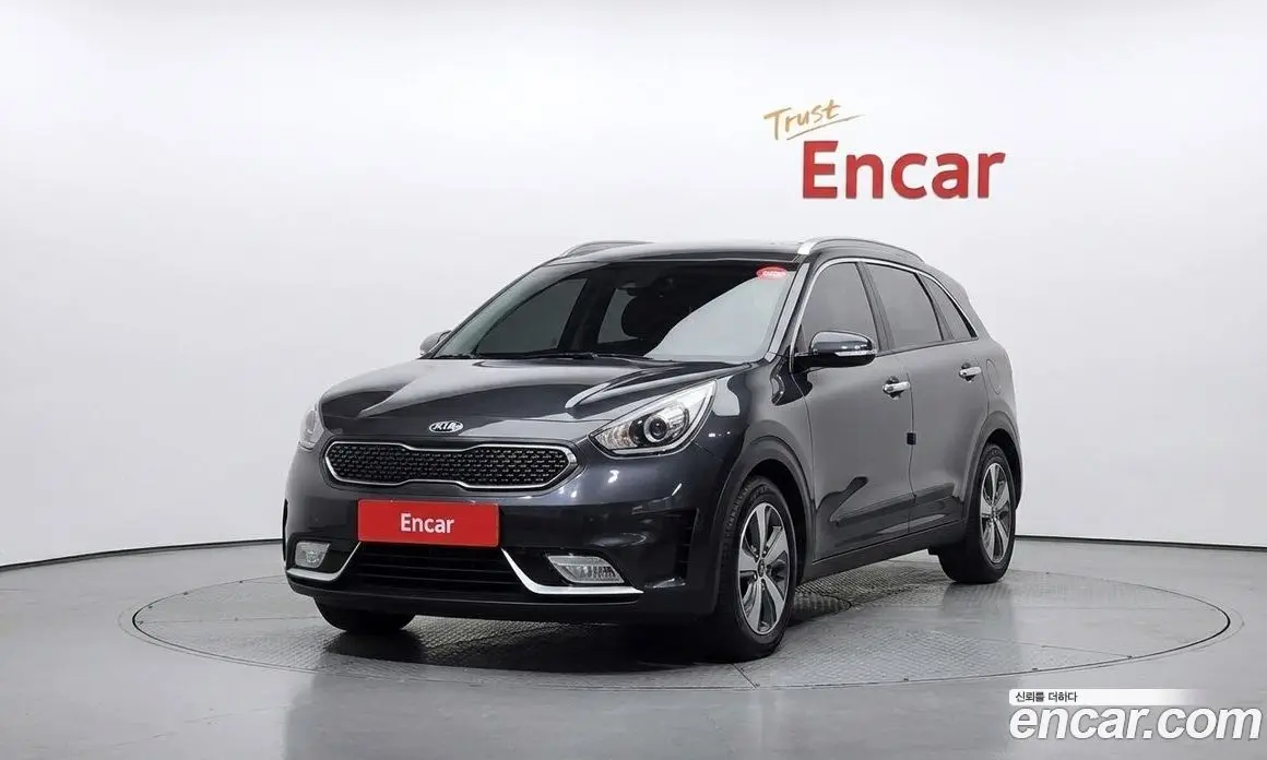 Kia Niro 2017 1.6 автомат (гидро), фото 3 Kia Niro 2017 1.6 автомат (гидро), фото 3