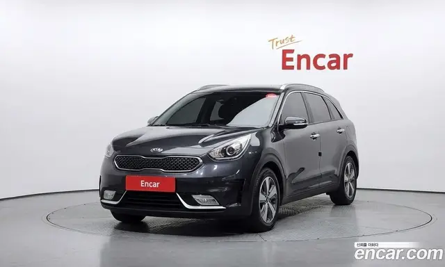 Kia Niro 2017 1.6 автомат (гидро), миниатюра 3 Kia Niro 2017 1.6 автомат (гидро), миниатюра 3