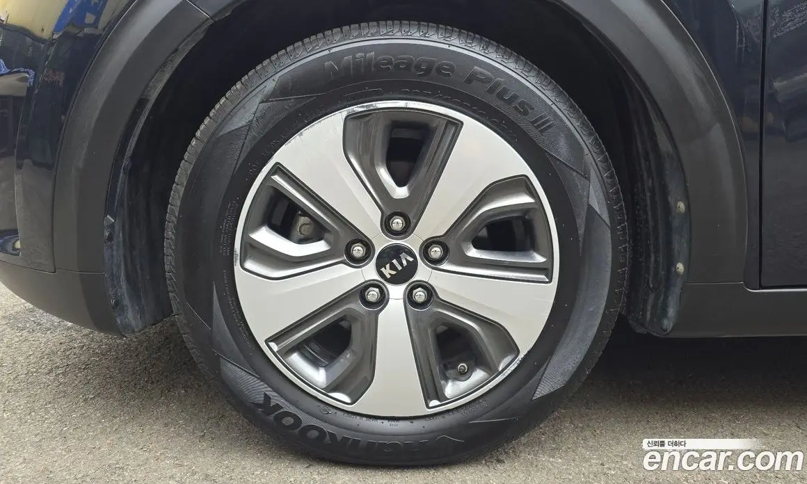 Kia Niro 2017 1.6 автомат (гидро), фото 5 Kia Niro 2017 1.6 автомат (гидро), фото 5