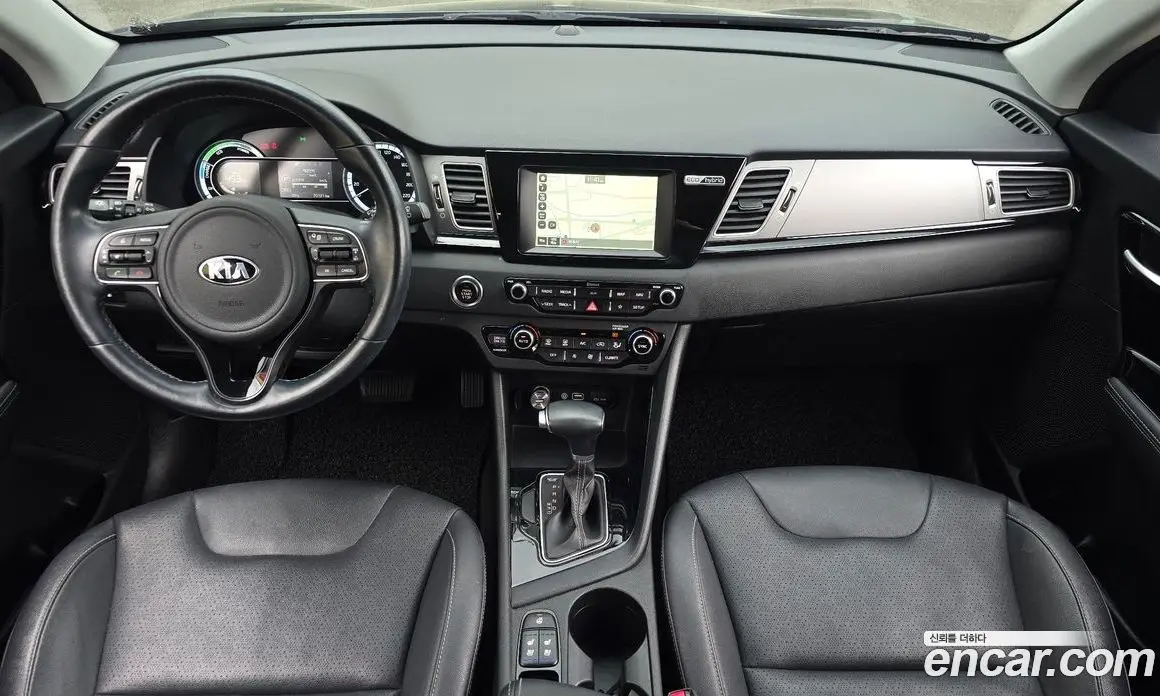 Kia Niro 2017 1.6 автомат (гидро), фото 7 Kia Niro 2017 1.6 автомат (гидро), фото 7
