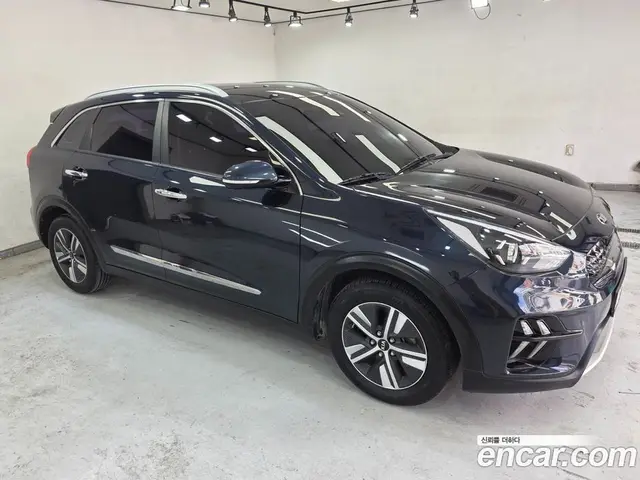 Kia Niro 2019 1.6 автомат (гидро), миниатюра 2