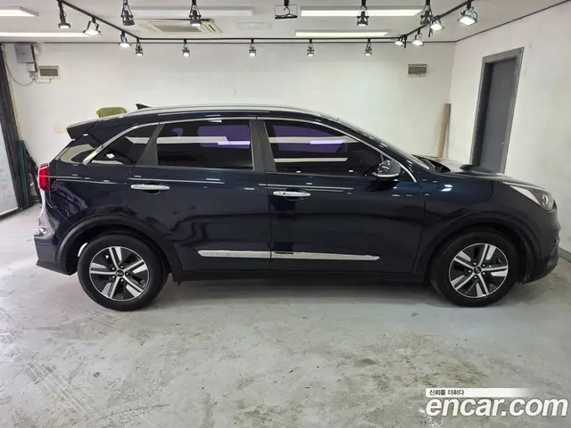 Kia Niro 2019 1.6 автомат (гидро), миниатюра 4