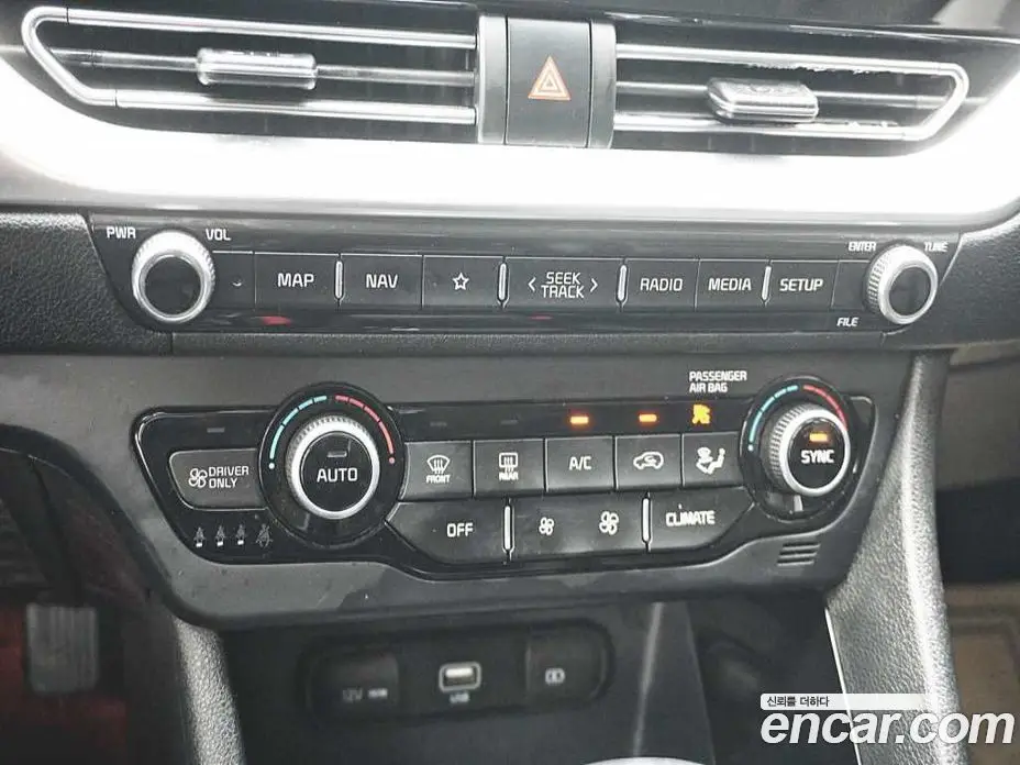 Kia Niro 2020 1.6 автомат (гидро), фото 14