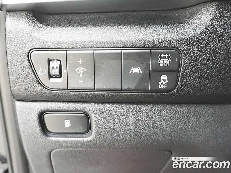 Kia Niro 2020 1.6 автомат (гидро), фото 17