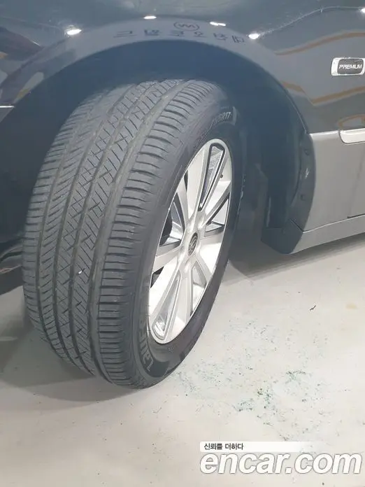 Kia Opirus 2011 2.7 автомат (гидро), фото 16