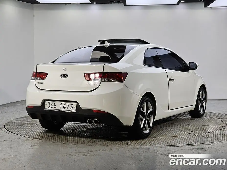 Kia Porte 2010 1.6 автомат (гидро), фото 4