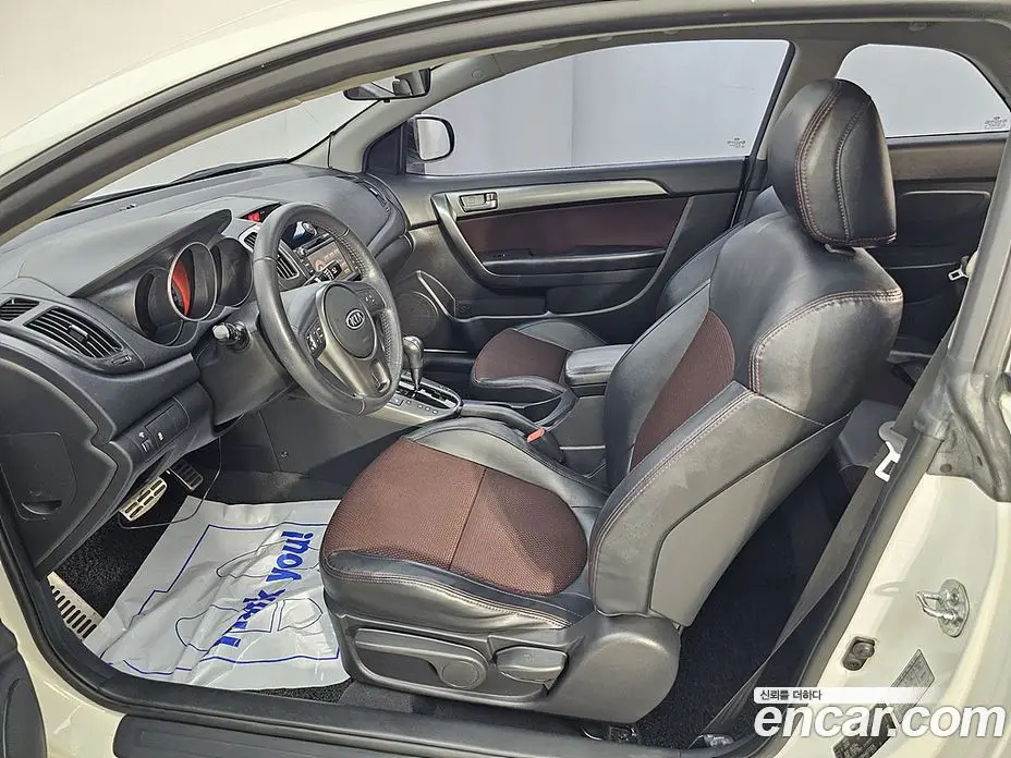 Kia Porte 2010 1.6 автомат (гидро), фото 8