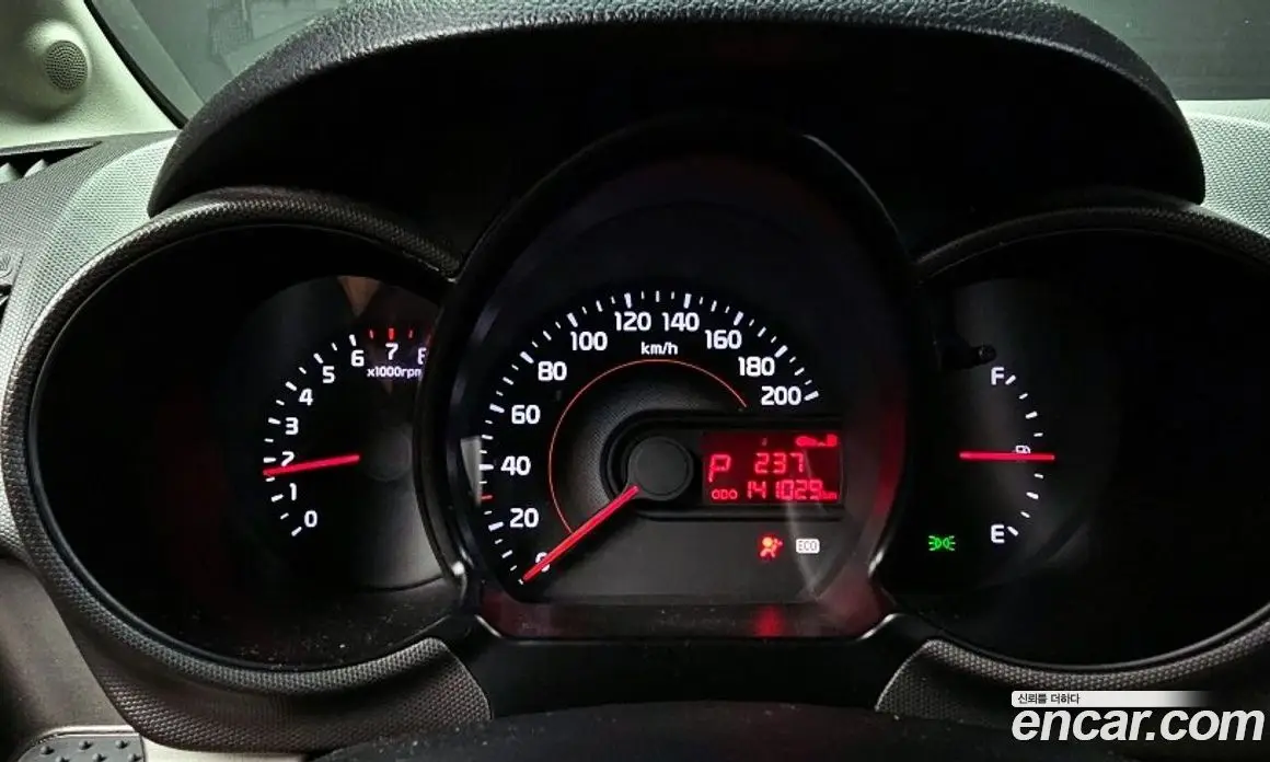 Kia Ray 2013 1.0 автомат (гидро), фото 8