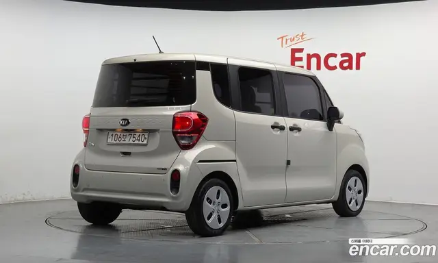 Kia Ray 2018 1.0 автомат (гидро), миниатюра 2