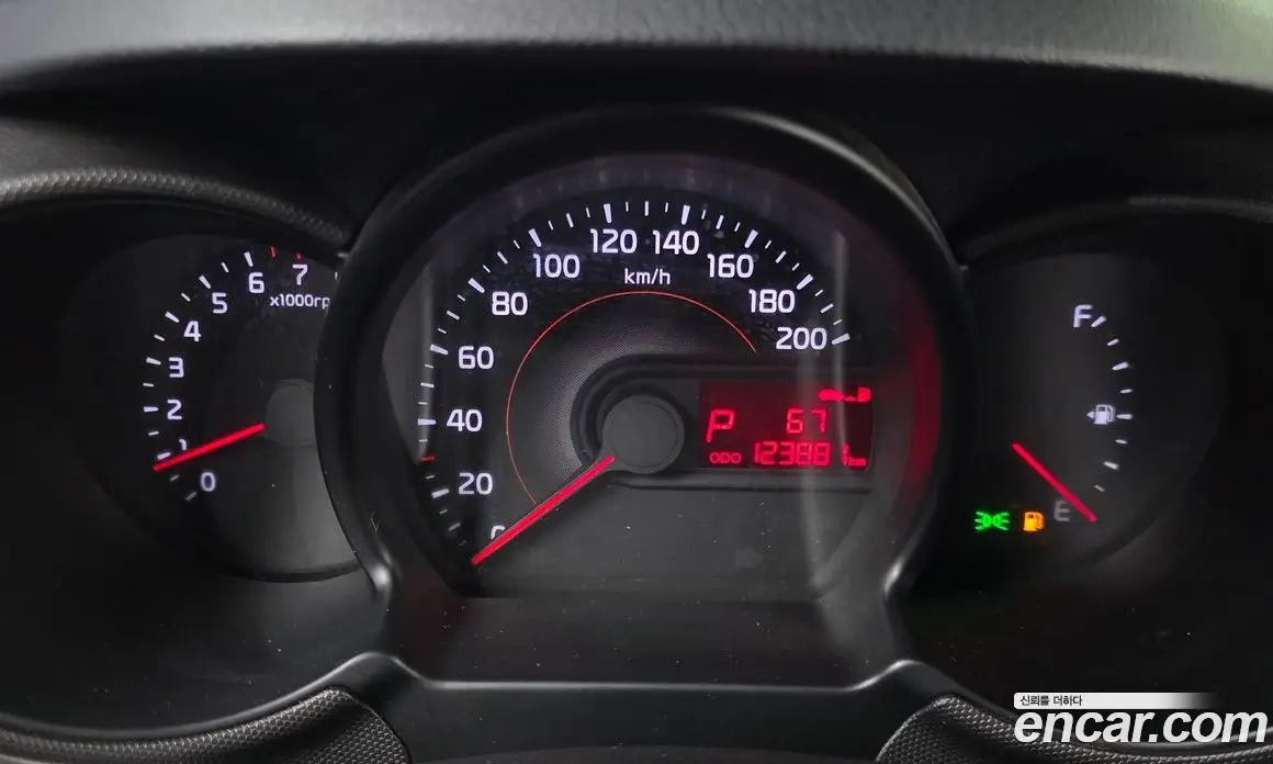 Kia Ray 2018 1.0 автомат (гидро), фото 11
