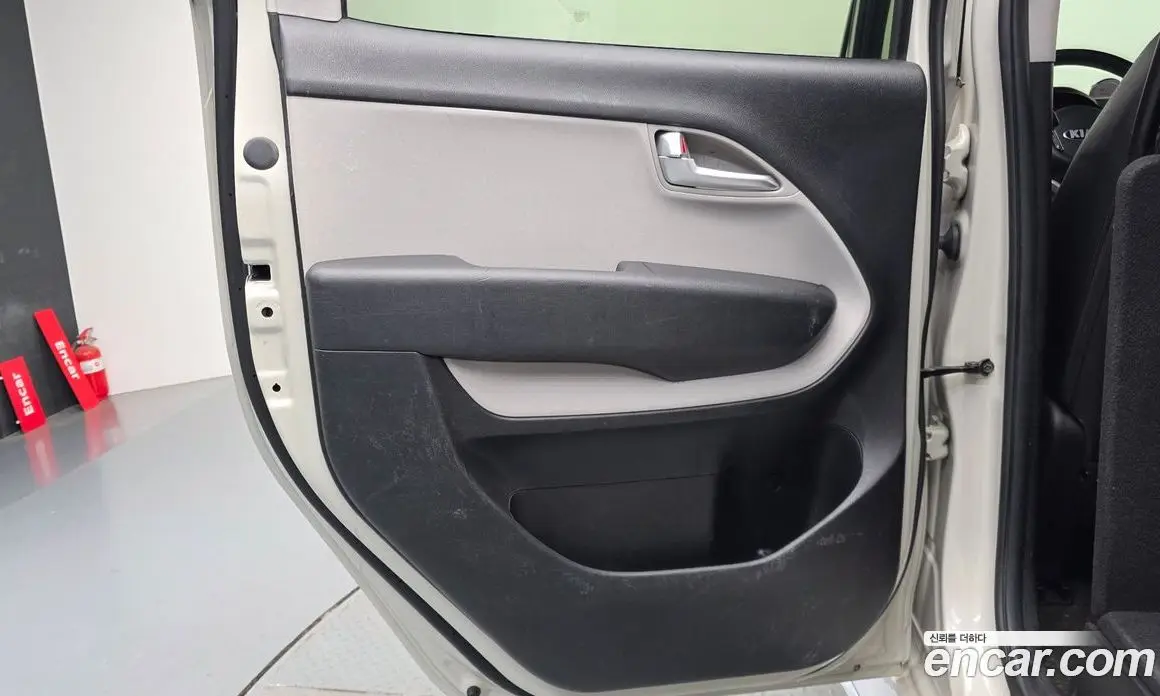 Kia Ray 2018 1.0 автомат (гидро), фото 15