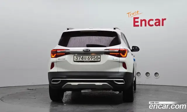 Kia Seltos 2019 1.6 автомат (гидро), миниатюра 4