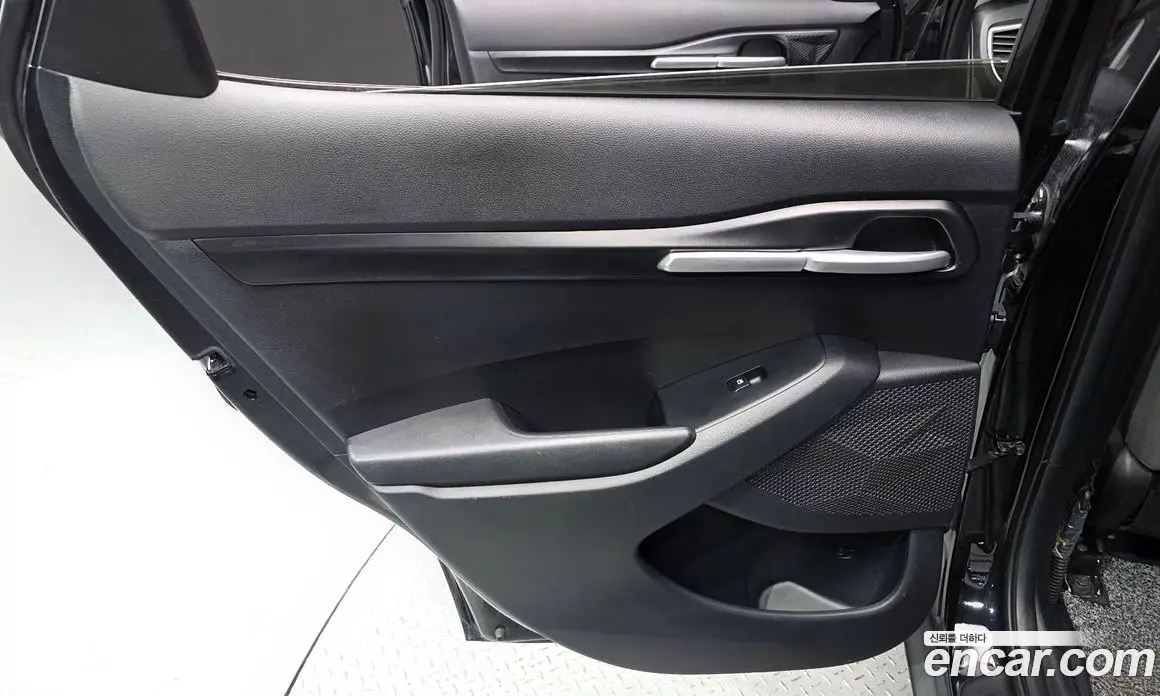 Kia Seltos 2023 2.0 автомат (гидро), фото 15