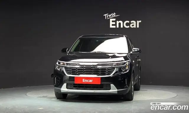 Kia Seltos 2023 2.0 автомат (гидро), миниатюра 3