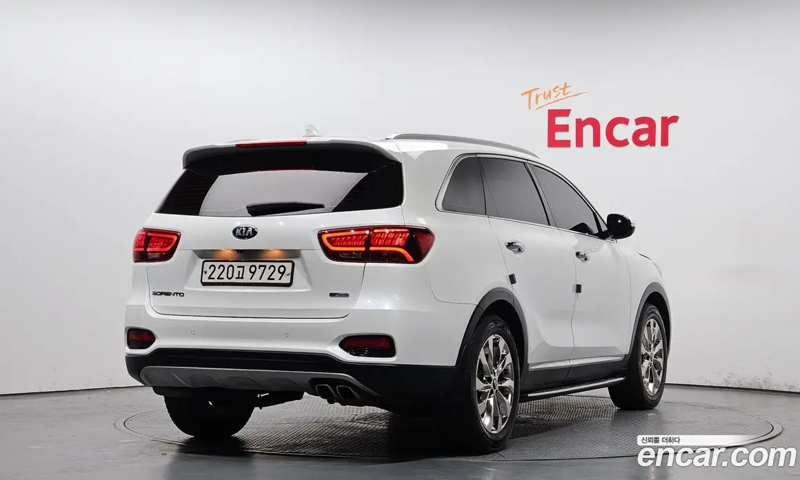 Kia Sorento 2019 2.0 автомат (гидро), фото 2 Kia Sorento 2019 2.0 автомат (гидро), фото 2