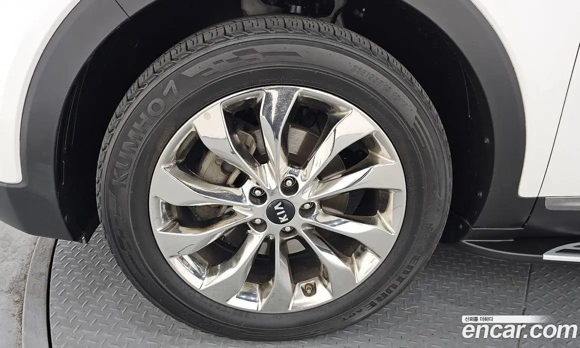 Kia Sorento 2019 2.0 автомат (гидро), фото 5 Kia Sorento 2019 2.0 автомат (гидро), фото 5