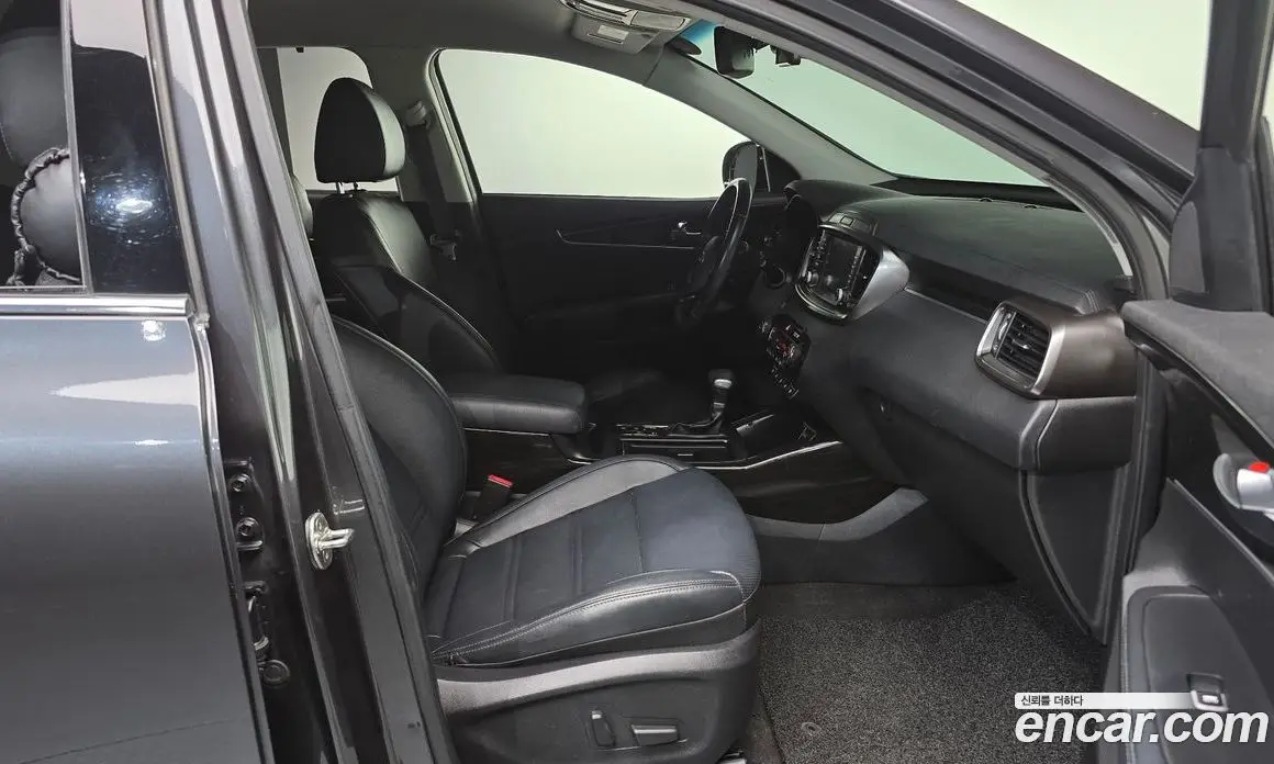 Kia Sorento 2019 2.0 автомат (гидро), фото 16