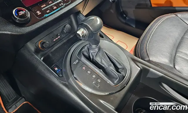 Kia Sportage 2013 2.0 автомат (гидро), миниатюра 9