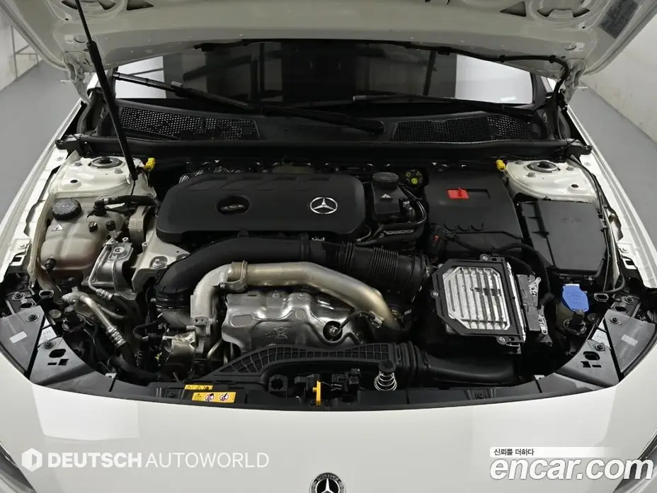 Mercedes-Benz A-Class 2024 2.0 автомат (гидро), фото 6