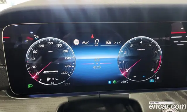 Mercedes-Benz AMG GT 2025 3.0 автомат (гидро), миниатюра 5