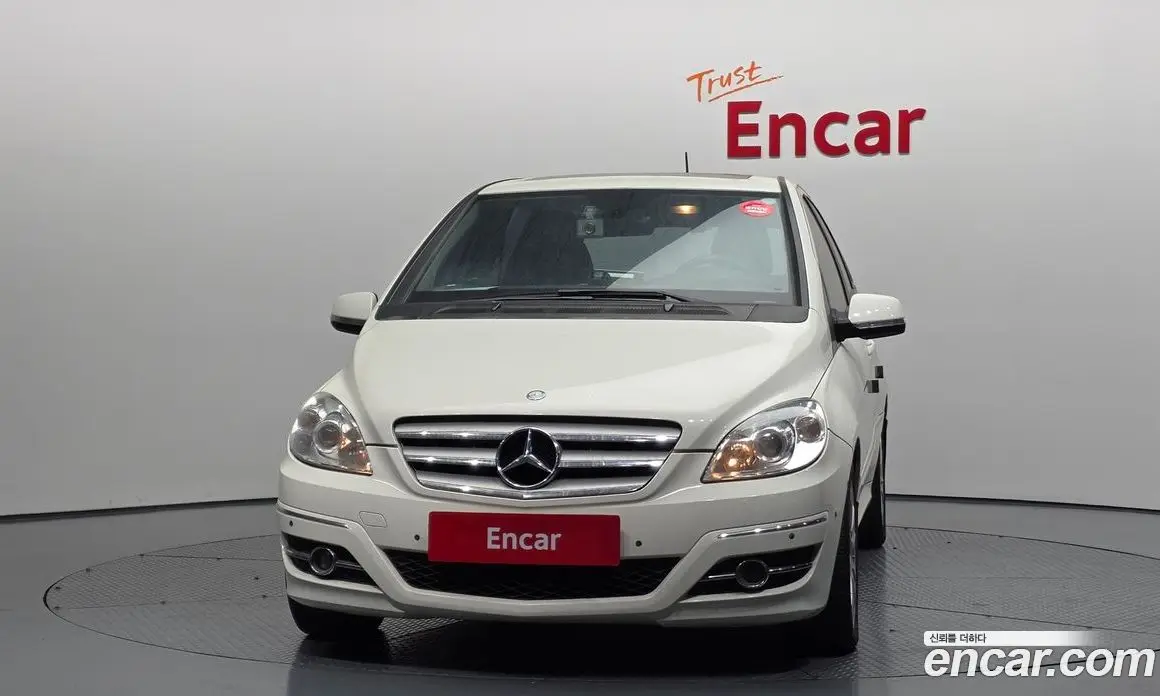 Mercedes-Benz B-Class 2010 2.0 автомат (гидро), фото 3 Mercedes-Benz B-Class 2010 2.0 автомат (гидро), фото 3