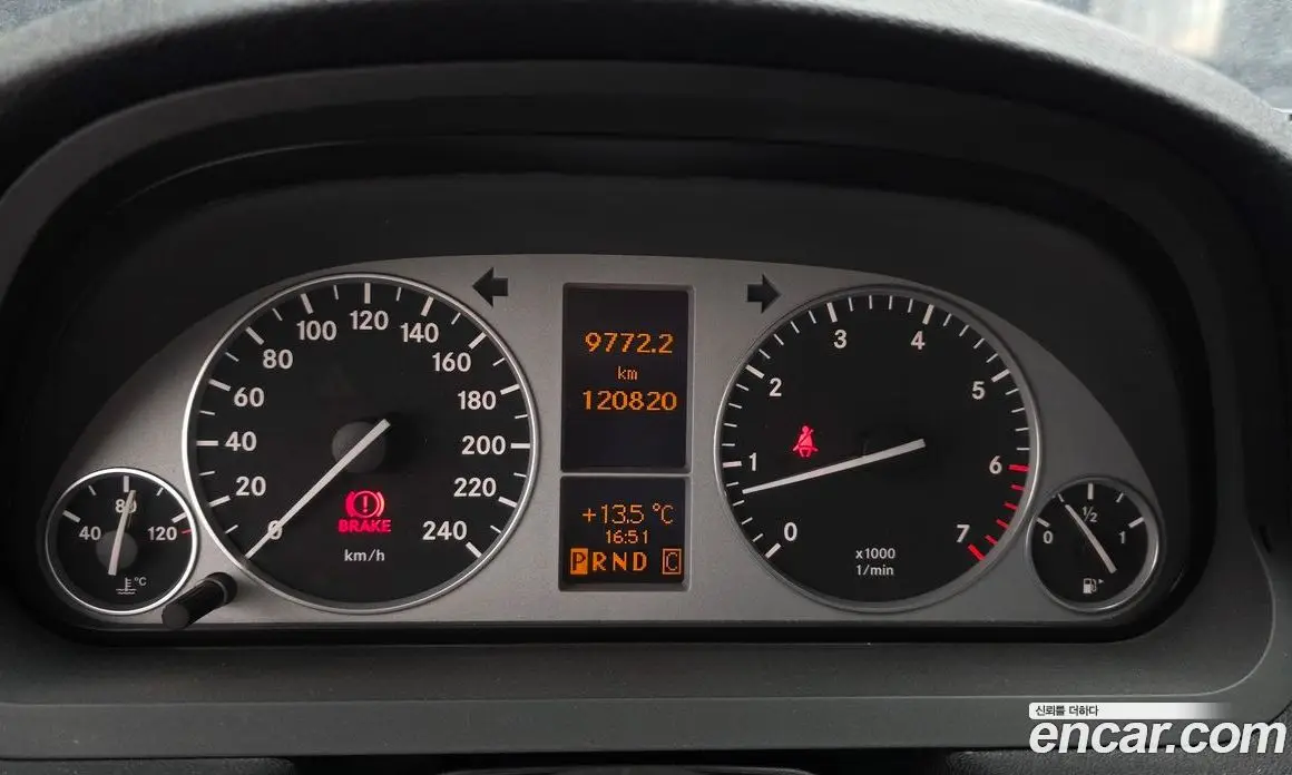 Mercedes-Benz B-Class 2010 2.0 автомат (гидро), фото 8 Mercedes-Benz B-Class 2010 2.0 автомат (гидро), фото 8