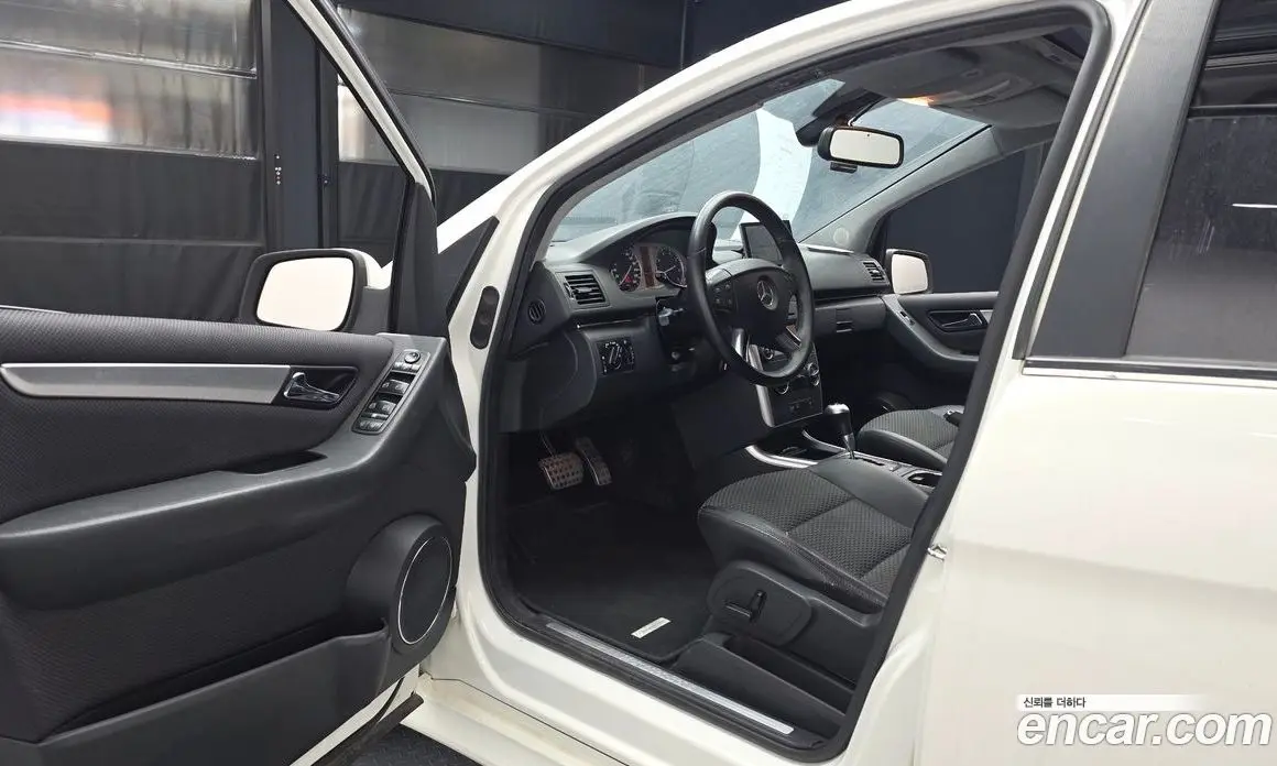Mercedes-Benz B-Class 2010 2.0 автомат (гидро), фото 10 Mercedes-Benz B-Class 2010 2.0 автомат (гидро), фото 10