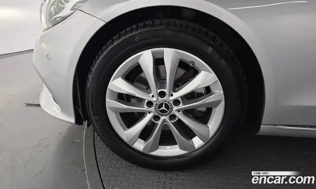 Mercedes-Benz C-Class 2019 1.9 автомат (гидро), миниатюра 5