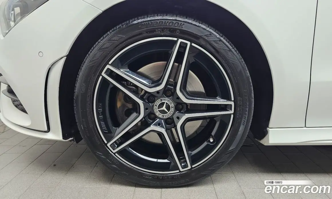 Mercedes-Benz CLA-Class 2021 2.0 автомат (гидро), фото 4 Mercedes-Benz CLA-Class 2021 2.0 автомат (гидро), фото 4