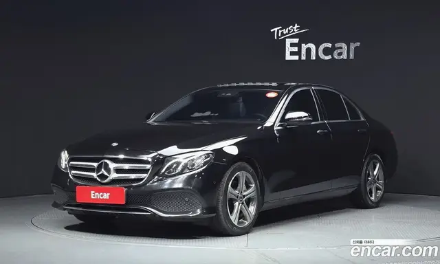 Mercedes-Benz E-Class, 2018, 121 275 км