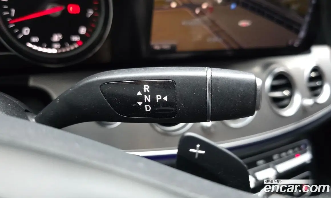 Mercedes-Benz E-Class 2018 2.0 автомат (гидро), фото 12