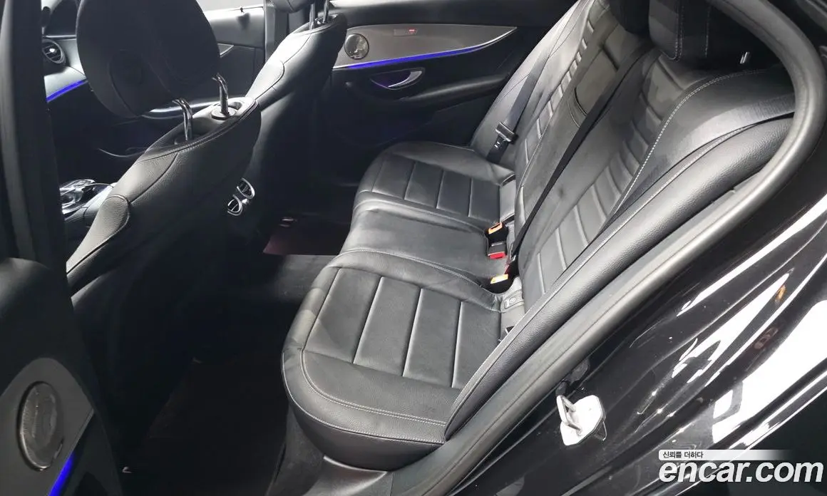 Mercedes-Benz E-Class 2018 2.0 автомат (гидро), фото 17