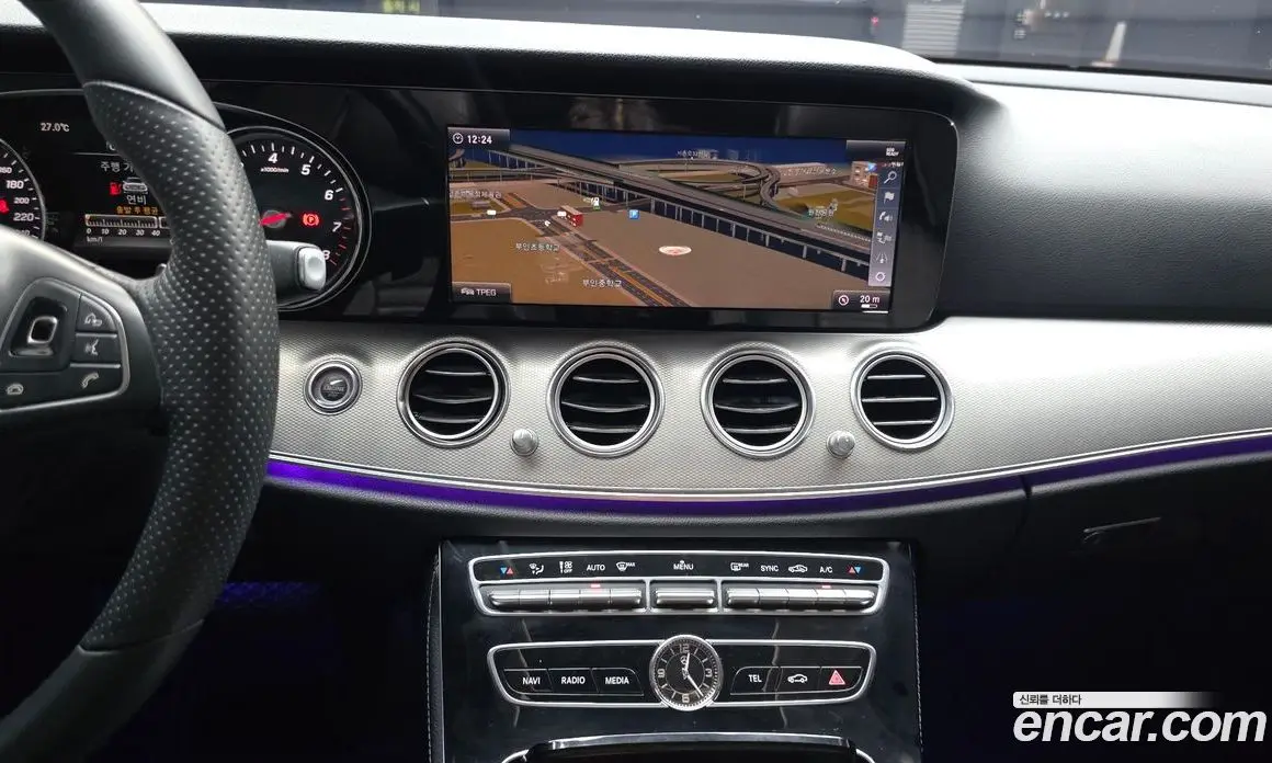 Mercedes-Benz E-Class 2018 2.0 автомат (гидро), фото 20
