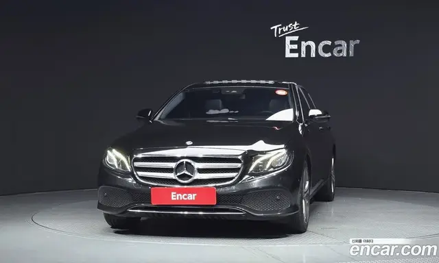 Mercedes-Benz E-Class 2018 2.0 автомат (гидро), миниатюра 3