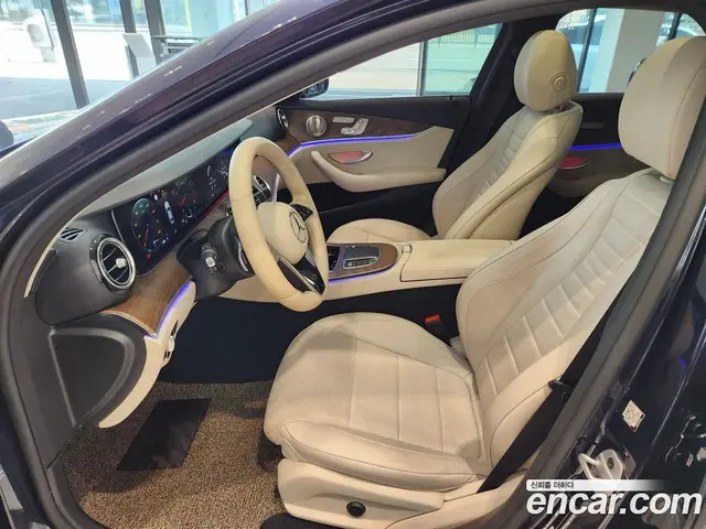 Mercedes-Benz E-Class 2021 2.0 автомат (гидро), миниатюра 11