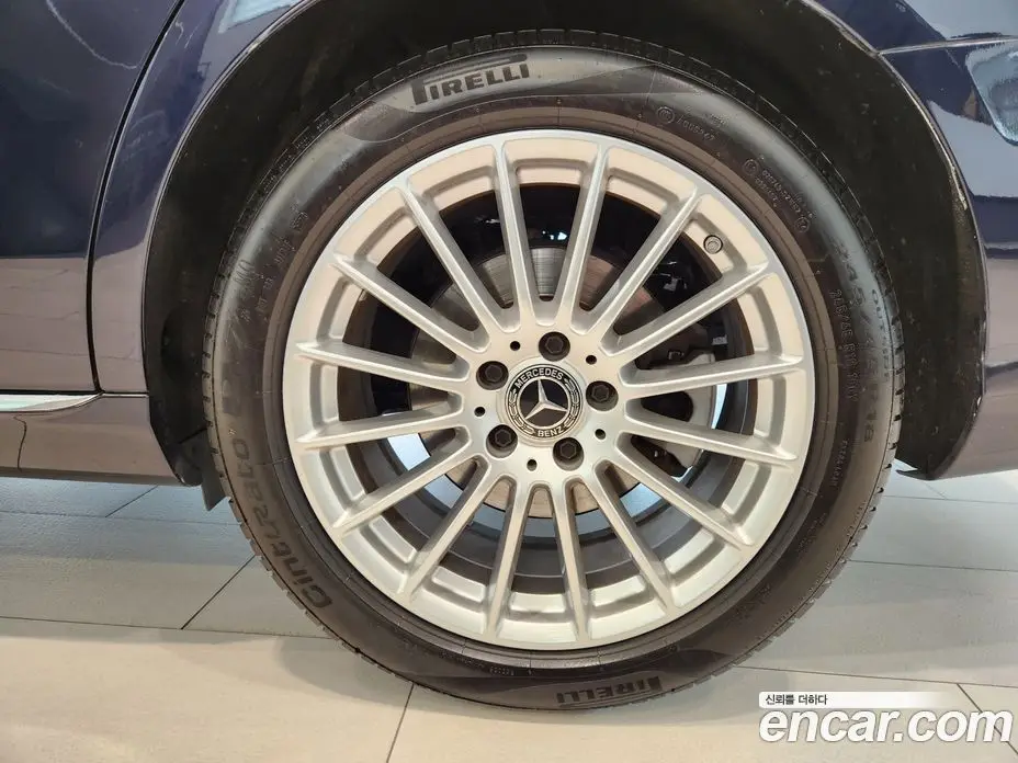 Mercedes-Benz E-Class 2021 2.0 автомат (гидро), фото 5