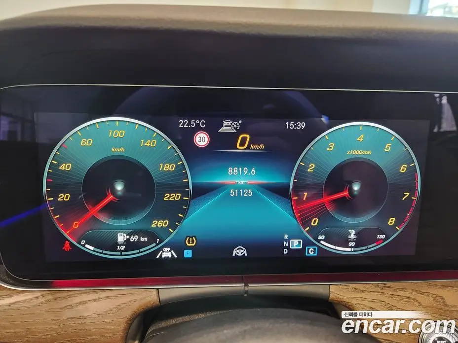 Mercedes-Benz E-Class 2021 2.0 автомат (гидро), фото 8