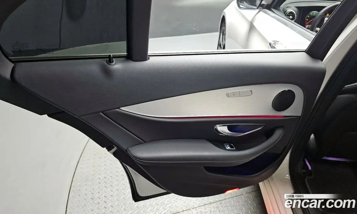 Mercedes-Benz E-Class 2021 2.0 автомат (гидро), фото 15