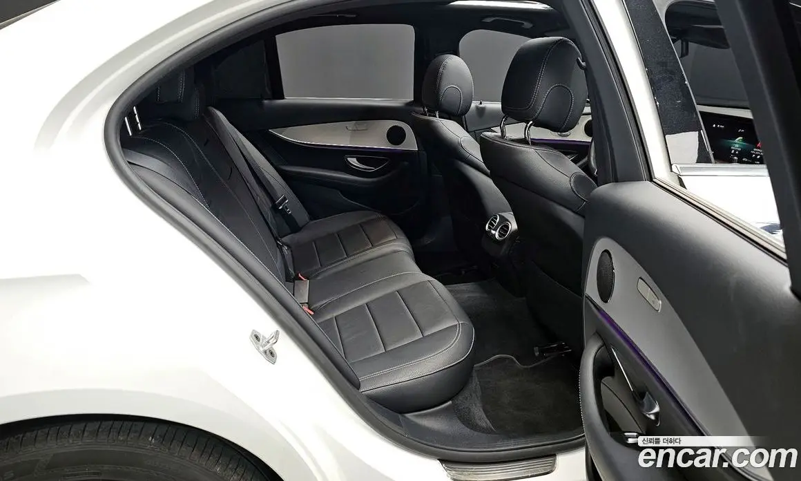 Mercedes-Benz E-Class 2021 2.0 автомат (гидро), фото 17